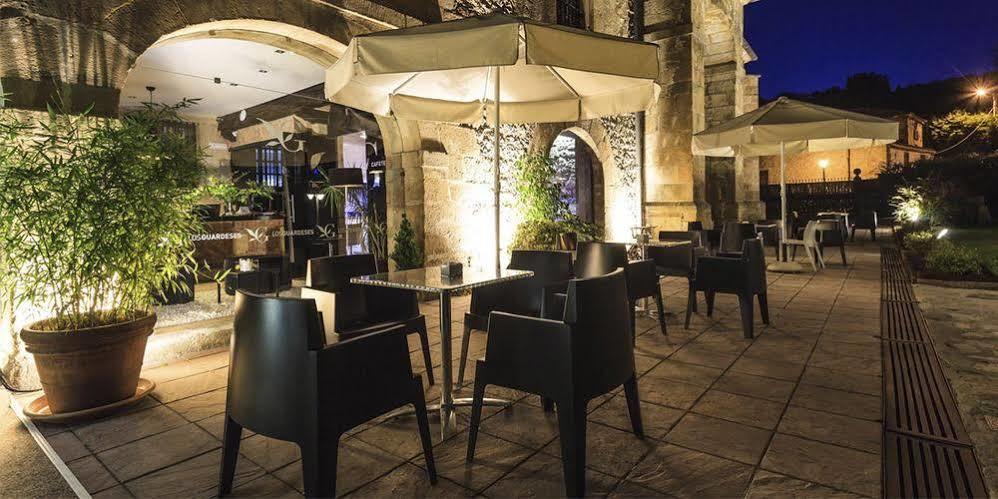 Guardeses Hotel Solares